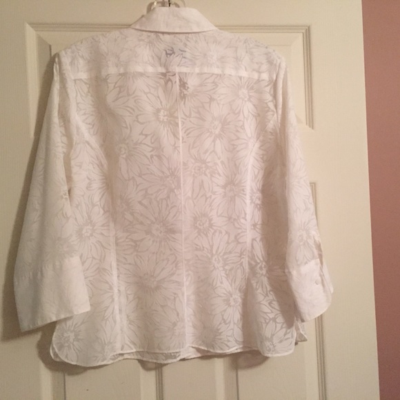 Talbots blouse - Picture 2 of 2